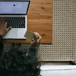 Ilustrasi Penipuan Mobile Banking