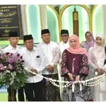 Gubernur Khofifah Buka Pameran Kiswah Syekh Abdul Qadir Al-Jailani