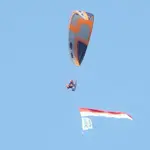 Atraksi Paramotor dan Marching Band Meriahkan Upacara HUT ke-81 RI