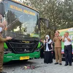Gubernur Jatim meresmikan beroperasinya Trans Jatim Koridor VII