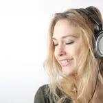 Ilustrasi AI Berbasis Suara