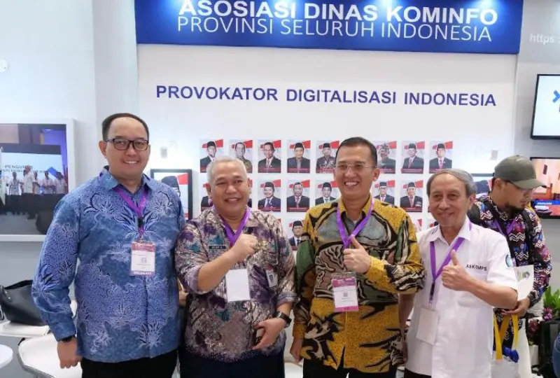 Foto Peraih ADLGA 2022 sd 2024 dipamerkan dalam Both ASKOMPSI di Arena Expo JCC