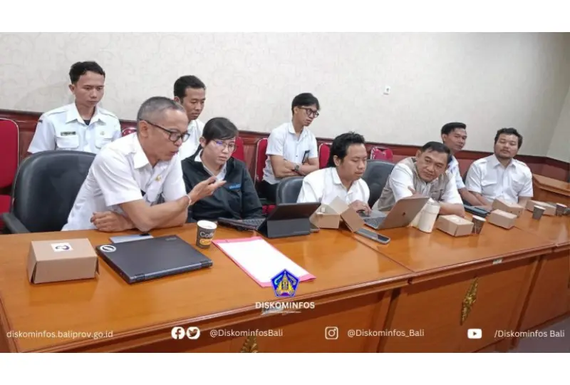 Diskominfos Bali Gelar Rapat Evaluasi Pembahasan Penitipan Server 2