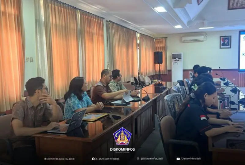 Kunjungan Siswa SMK Negeri 6 Denpasar ke Diskominfos Bali