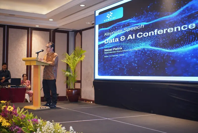 Wamenkomdigi Nezar Patria Memberikan Keynote Speech dalam Kegiatan Data & AI Conference 2026