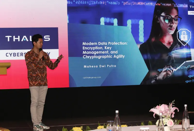 Mahesa Dwi Putra Senior Sales Engineer Thales dalam Acara Data Security Summit 2026
