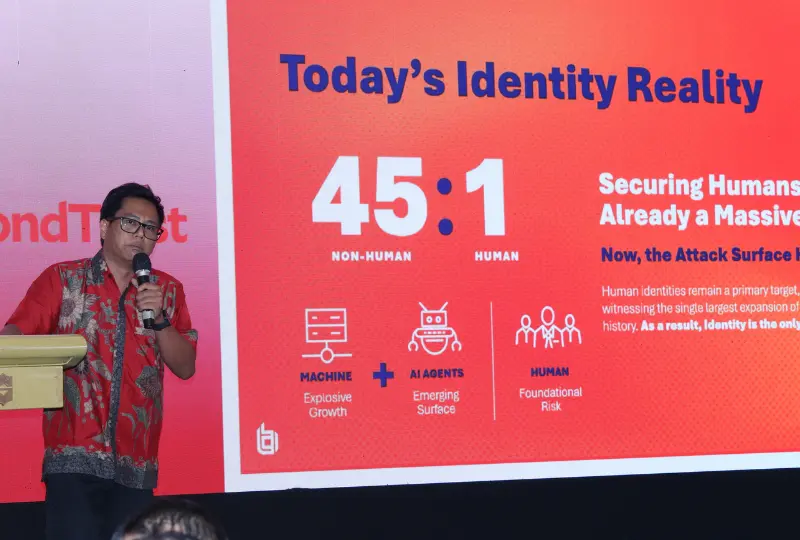 Raymondus Solutions Engineer Beyondtrust dalam Acara Data Security Summit 2026