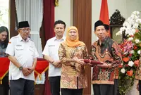 Gubernur Khofifah Beri Penghargaan untuk 604 Pendonor Jatim