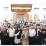 Aksi Damai Pemprov Jatim dan Peternak Ayam Petelur di Depan DPRD Jawa Timur