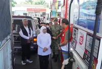 Sidak Khofifah Indar Parawansa ke SPBU Pertamina Karanglo