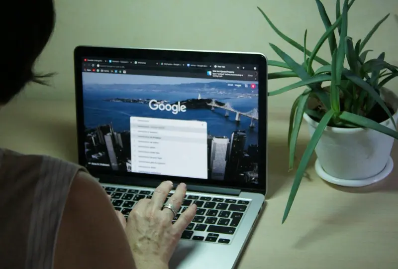 Ilustrasi Google Chrome Gemini AI