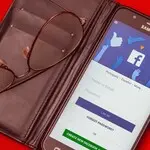 Ilustrasi Aplikasi Facebook