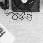 Ilustrasi Eleven Music