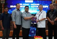 Kunjungan SMK Negeri 1 Kota Kediri ke Kominfo Jatim