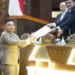 Rapat Paripurna Penyampaian PA Fraksi DPRD Jawa Timur