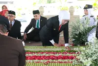 Gubernur Jatim ke Makam Bung Karno Peringati Hari Jadi ke-80 Provinsi Jawa Timur