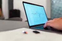 Ilustrasi Data Sintetis