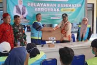 Kominfo Jatim Serahkan Infrastruktur Jaringan untuk Puskesmas Raas