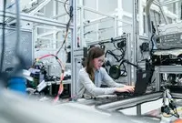 Ilustrasi Quantum Computer Lab