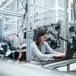 Ilustrasi Quantum Computer Lab