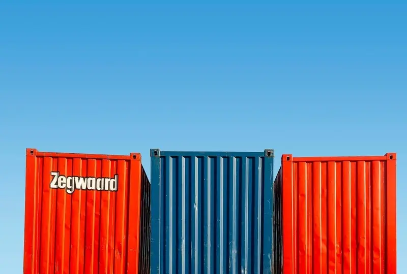 Ilustrasi Teknologi Container