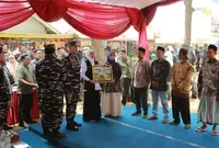 Kegiatan SAPA Bansos dan Bakti Sosial Jawa Timur di Pantai Slopeng