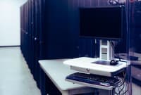 Ilustrasi Data Center AI
