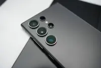 Ilustrasi Kamera HP Android untuk CCTV