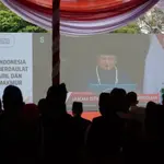 Gubernur Khofifah Ikuti Upacara HUT ke-81 RI di Istana Negara Secara Virtual
