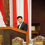 Wagub Jatim menyampaikan Raperda APBD 2026