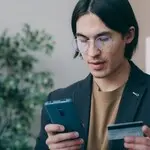 Ilustrasi Penipuan Mobile Banking