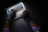 Ilustrasi Hacker 5