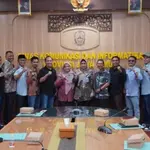 Kunjungan Pansus Raperda Transformasi Digital DPRD ke Diskominfo