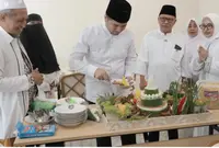 Emil Elestianto Dardak Mengukuhkan Pengurus IPHI Kota Surabaya