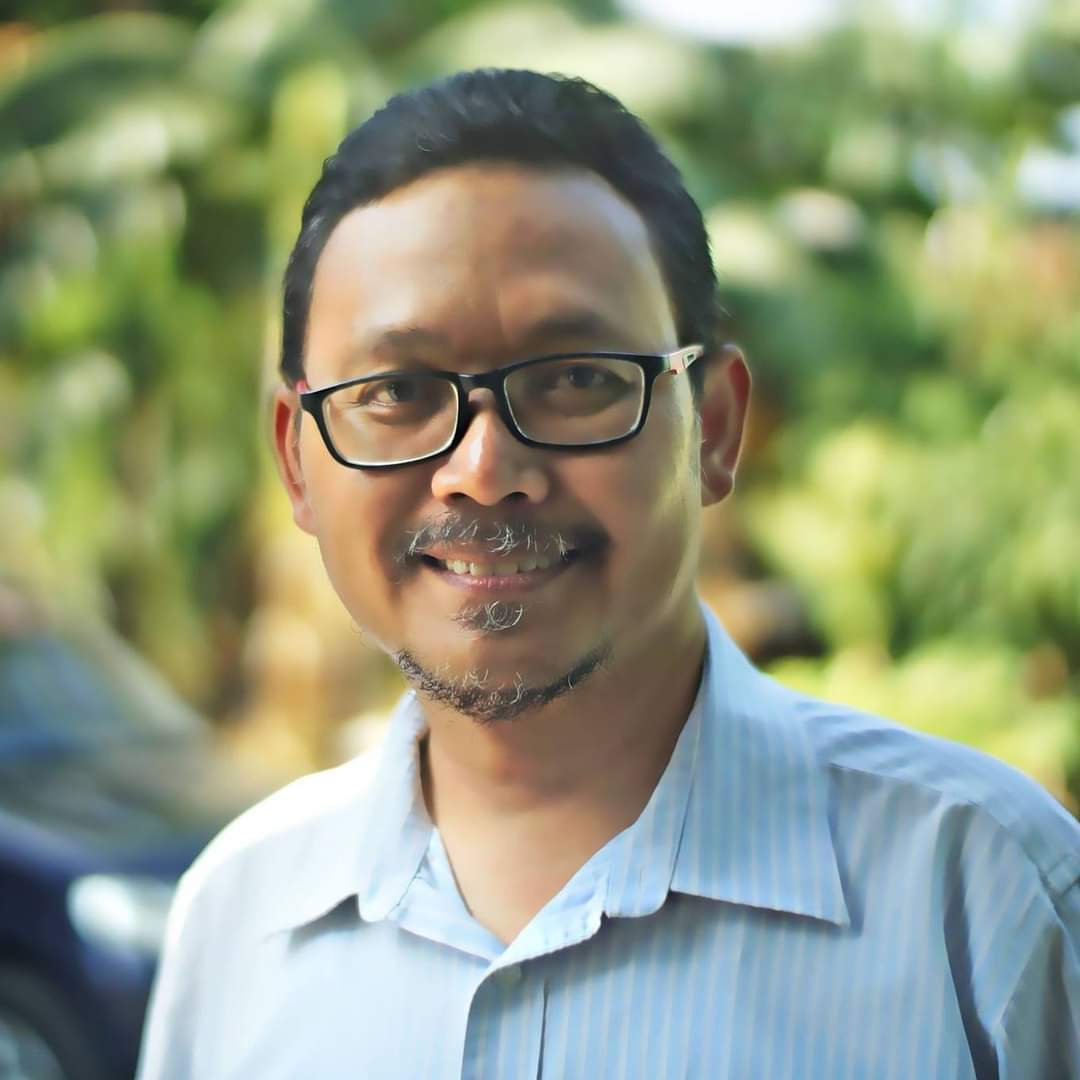 Drs. Wahyu Pujiyono, M.Kom